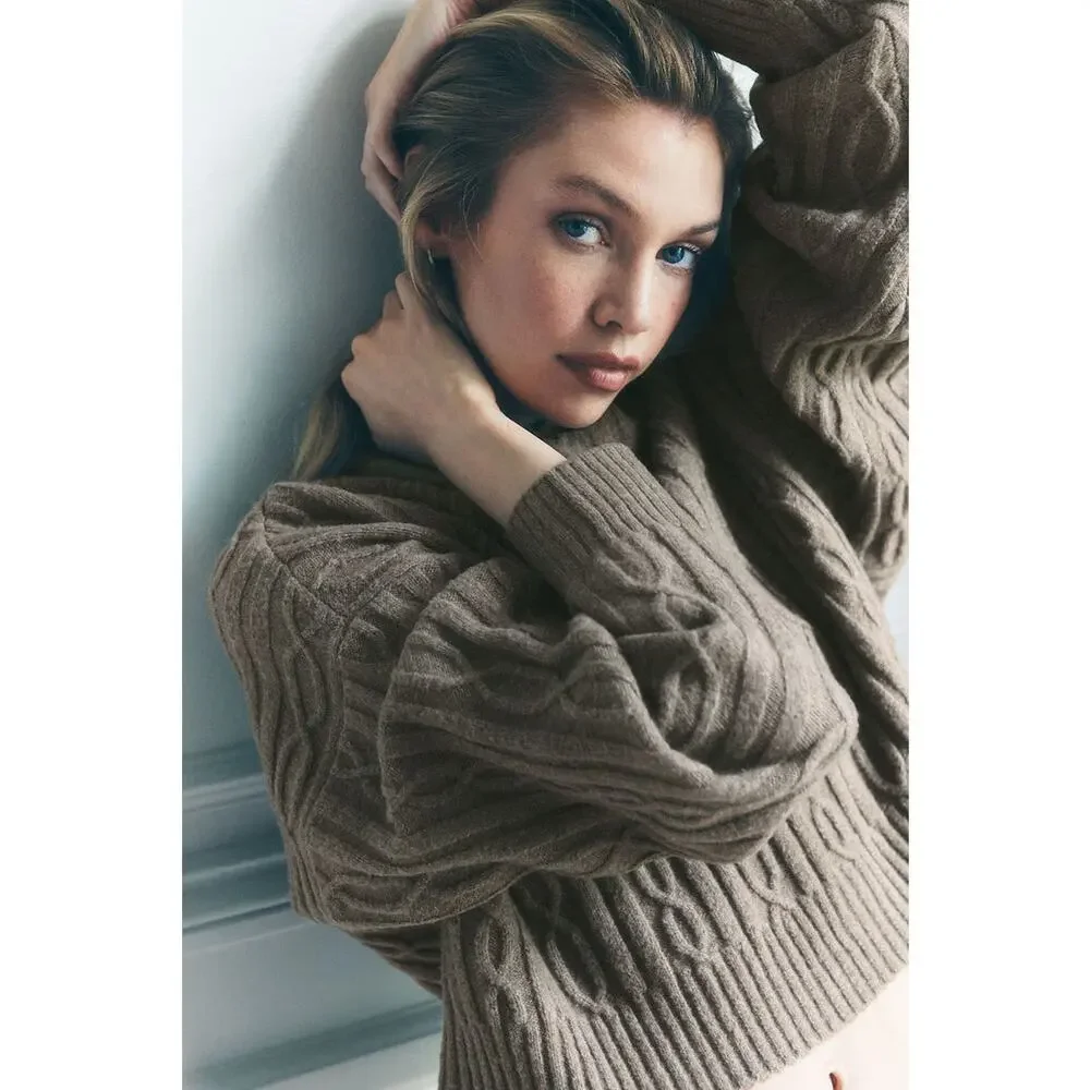 NEW Alo Yoga Cable Knit Winter Bliss Hoodie Light Cocoa Cozy Luxe Cropped Soft M